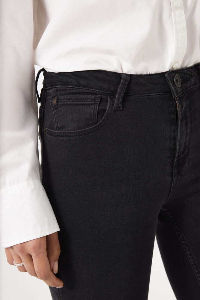 Abbigliamento GARCIA JEANS | Saldi Outlet su Abbigliamento GARCIA JEANS | Saldi Outlet su