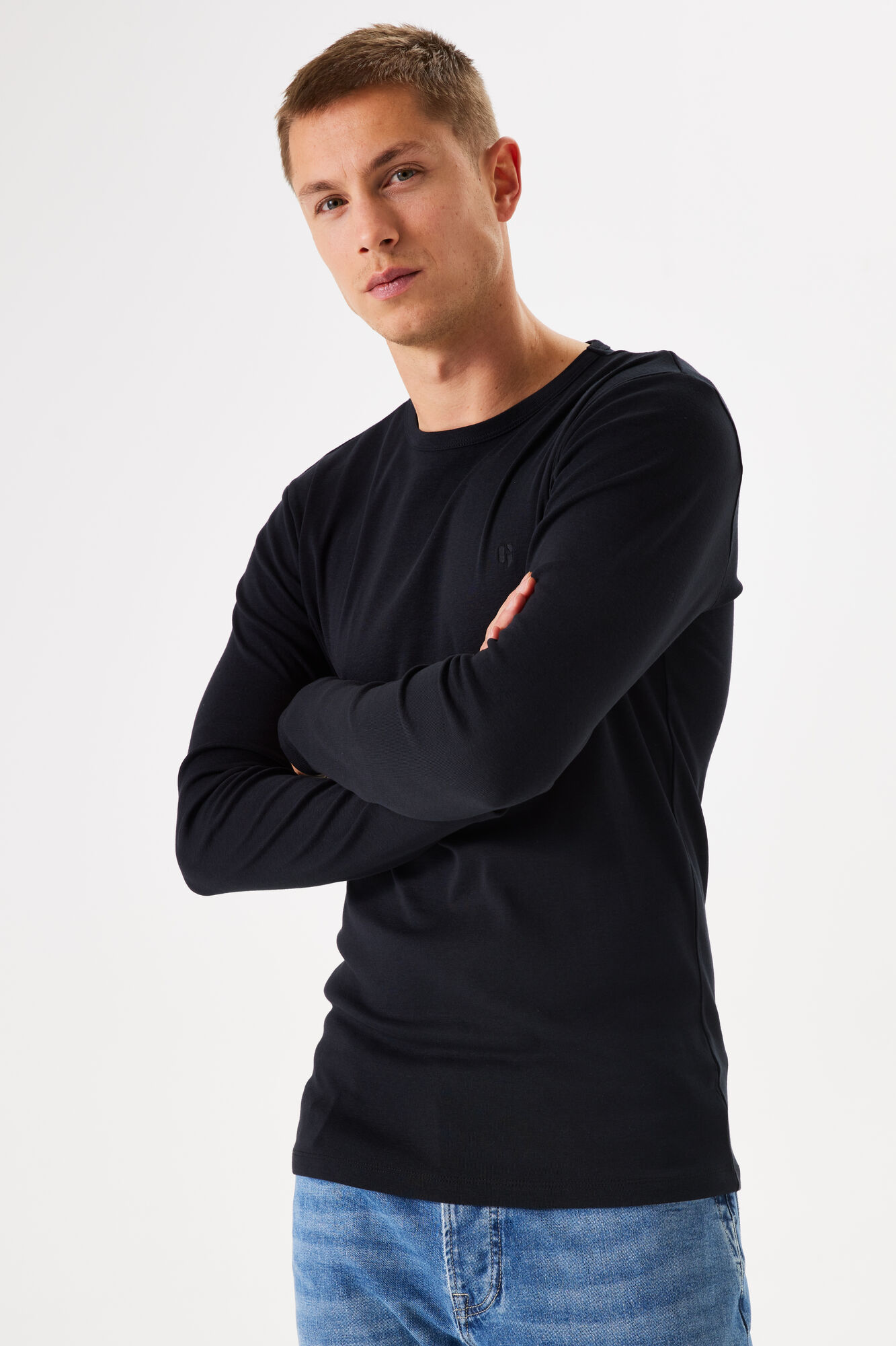 z1178-60-onmodel-front-2000-