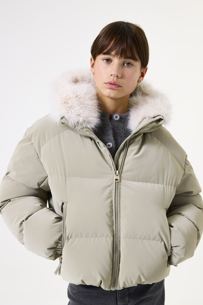 onmodel-front-1000