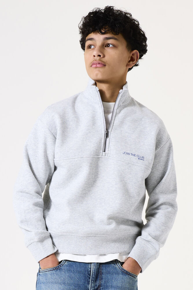 onmodel-front-1000