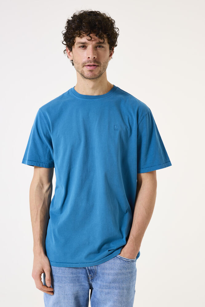 onmodel-front-1000