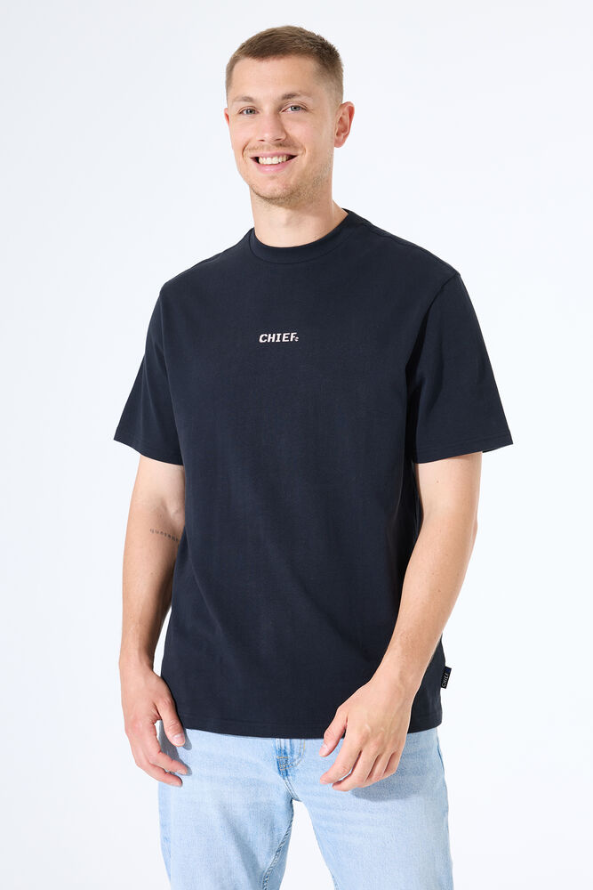 onmodel-front-1000