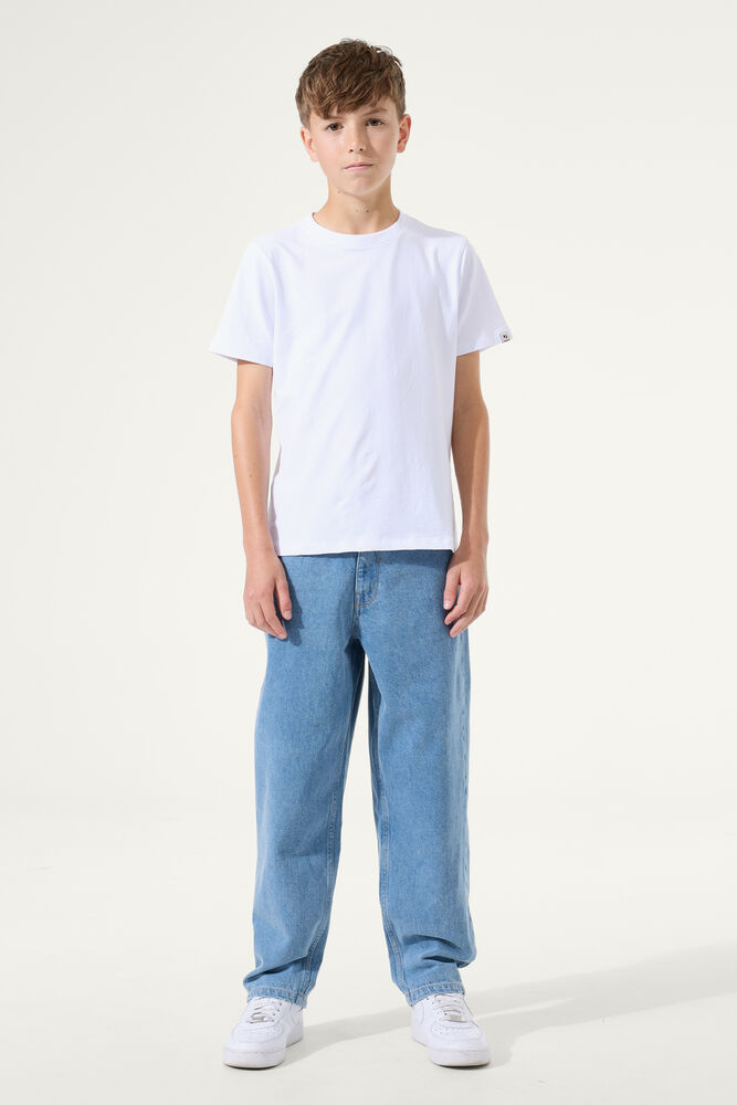 onmodel-front-1000