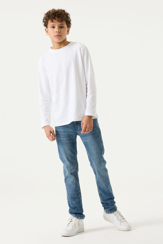 onmodel-front-1000