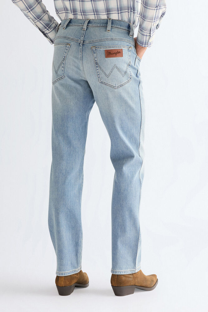 Jeans Wrangler Greensboro Regular Fit Wrangler Heren Jeans GREENSBORO | Shop De Nieuwste Modetrends Onder De Taille Jeans Jeans Wrangler Greensboro Regular Fit Wrangler Heren Jeans GREENSBORO | Shop De Nieuwste Modetrends Onder De Taille Jeans