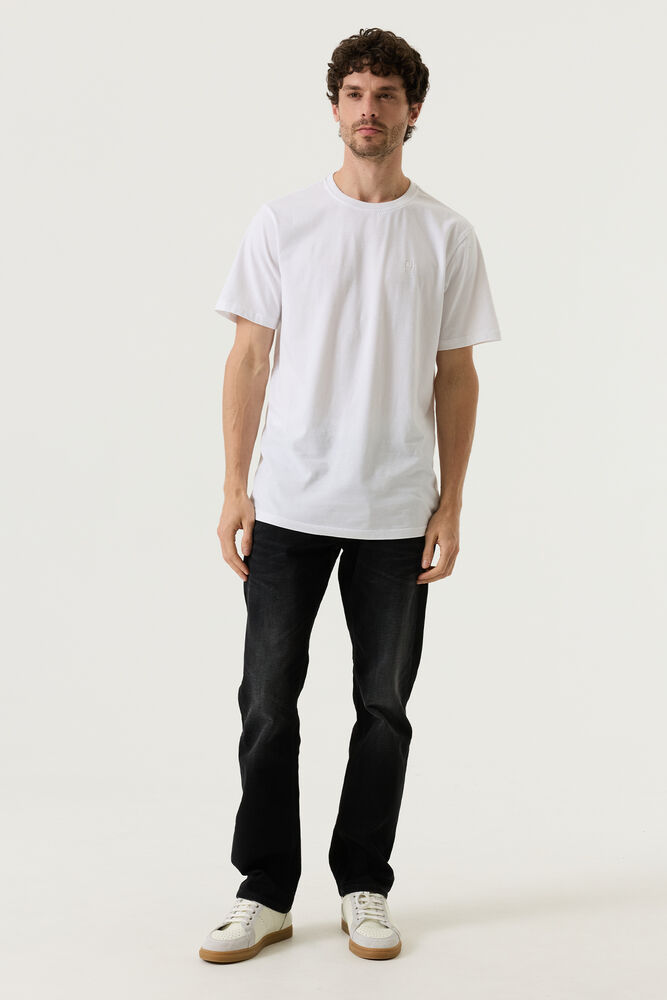 onmodel-front-1000